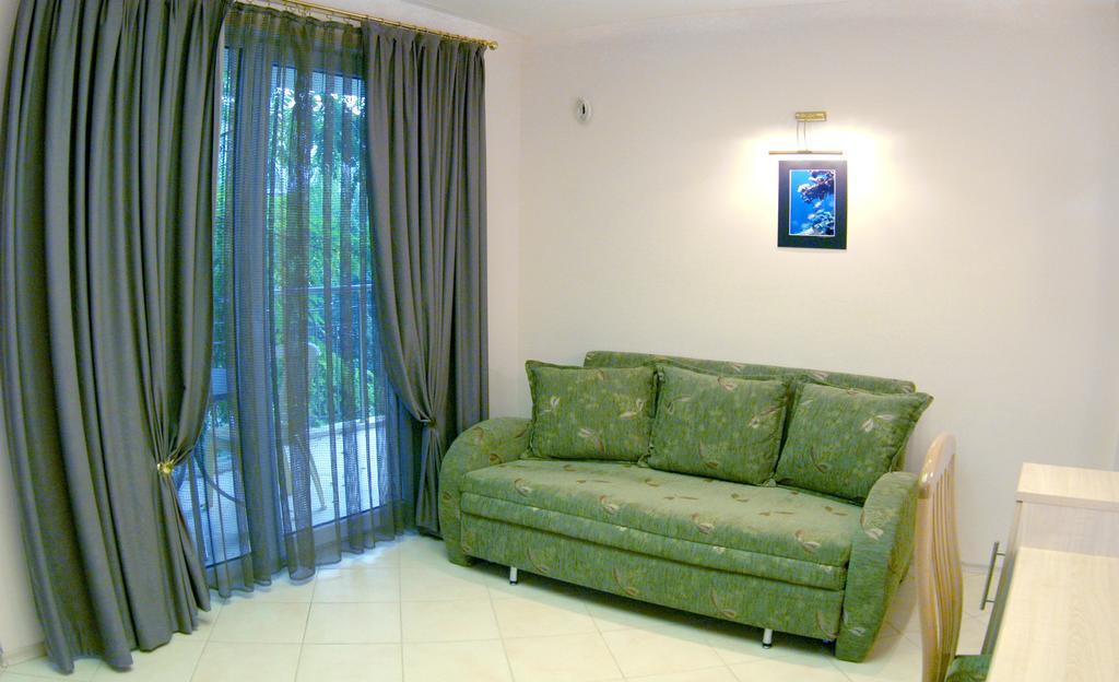 Stela Guest House Tsarevo Quarto foto